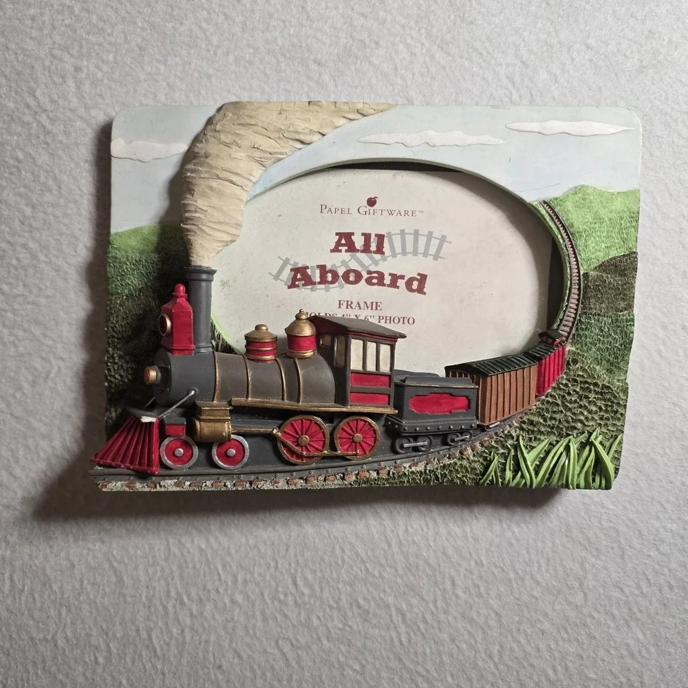 Vintage Papel Giftware 3D Train Picture Frame All Aboard Resin Locomotive 4x6